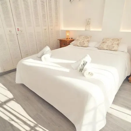 Apartamento Terrace And Pool Bright *
