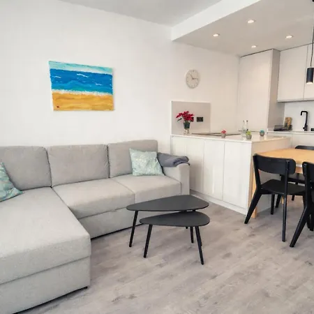 Apartamento Terrace And Pool Bright *