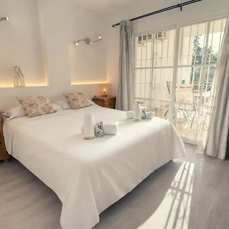 Terrace And Pool Bright Apartamento