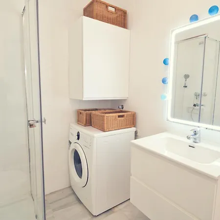 Apartamento Terrace And Pool Bright