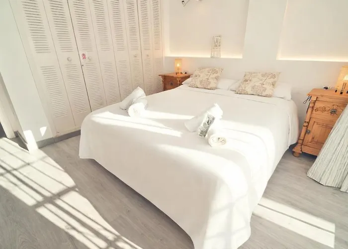 Apartamento Terrace And Pool Bright *